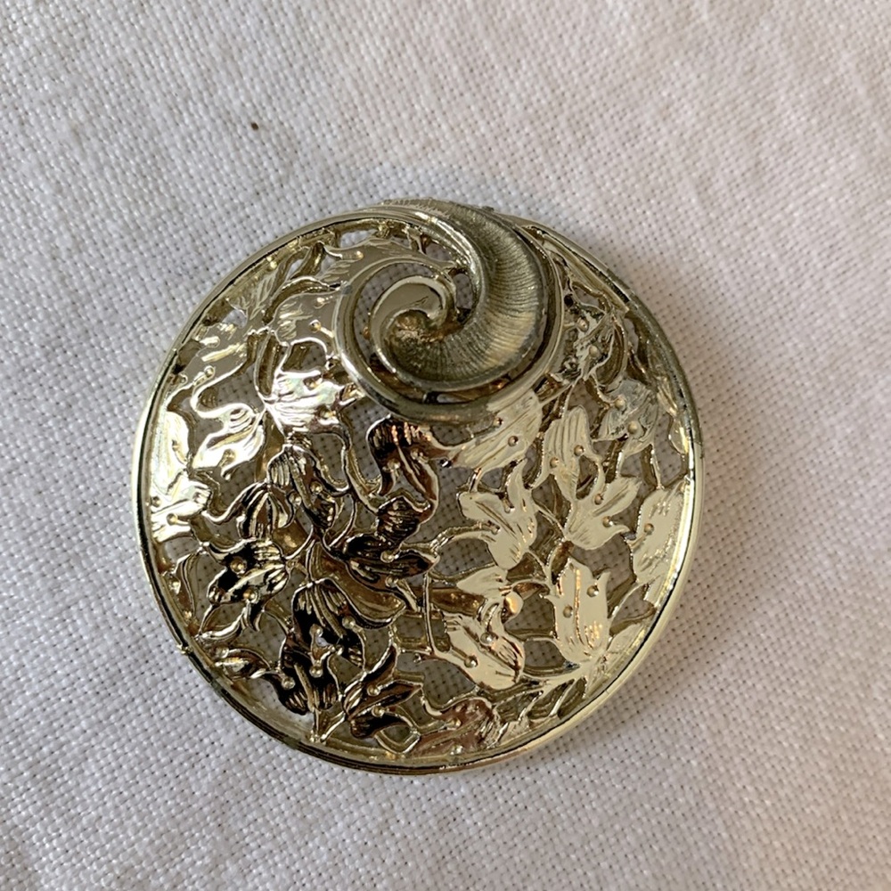 Sarah Coventry scarf clip